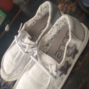 Hey Dude Wendy Youth Star Silver Y2